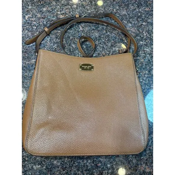 Michael Kors Jet Set Travel Camel Saffiano Leather Crossbody - Picture 13 of 15